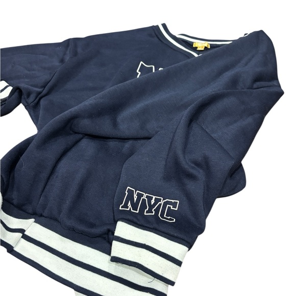NYC Manhattan Court Favorite navy blue v-neck sweatshirt. Size large stripes - Picture 7 of 8